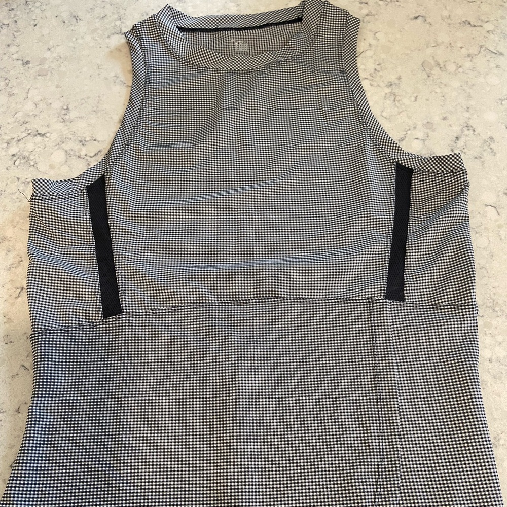 Tail Golf Tank